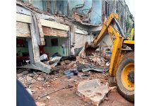 हिरो शोरूमची इमारत कोसळून 3 कामगारांचा मृत्यू