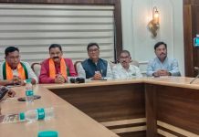 आदिवासींच्या विकासाबरोबरच पक्षीय संघटन बळकटीकरणावर विशेष भर