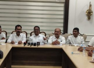 भाजप – काॅंग्रेस शेतकऱ्यांच्या मुळावर उठले आहेत : डाव्या लोकशाही पक्षांची टीका